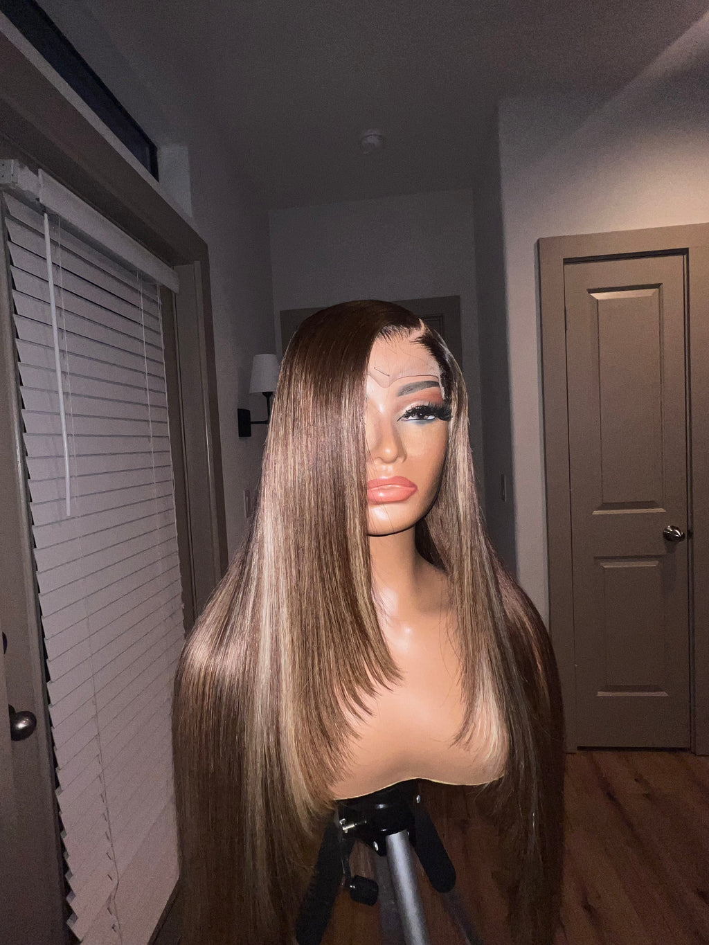 “Nia”